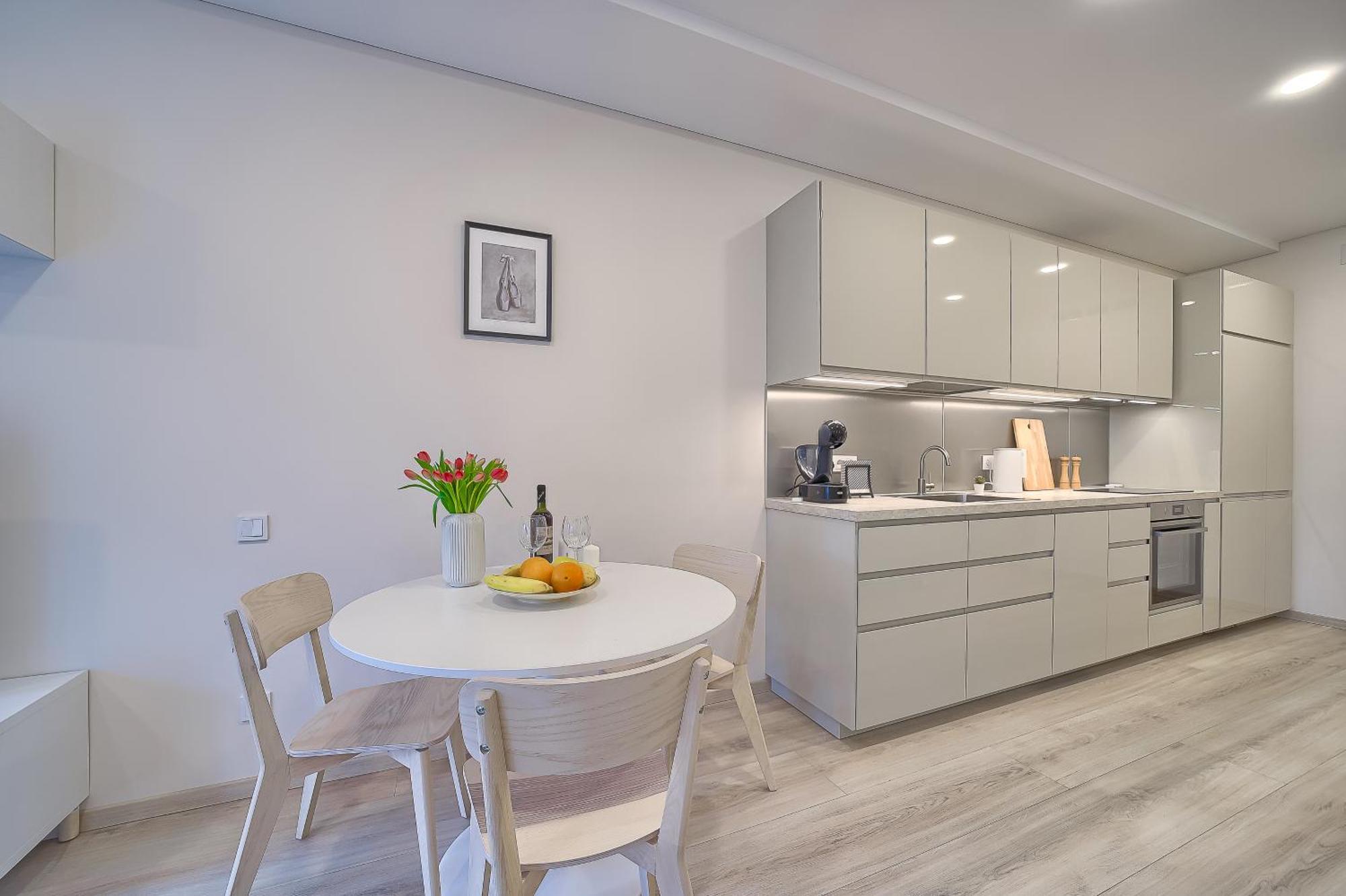 Business-Class Apartments 2 X Free Parking X Self Check In 24X7 VNO Dış mekan fotoğraf