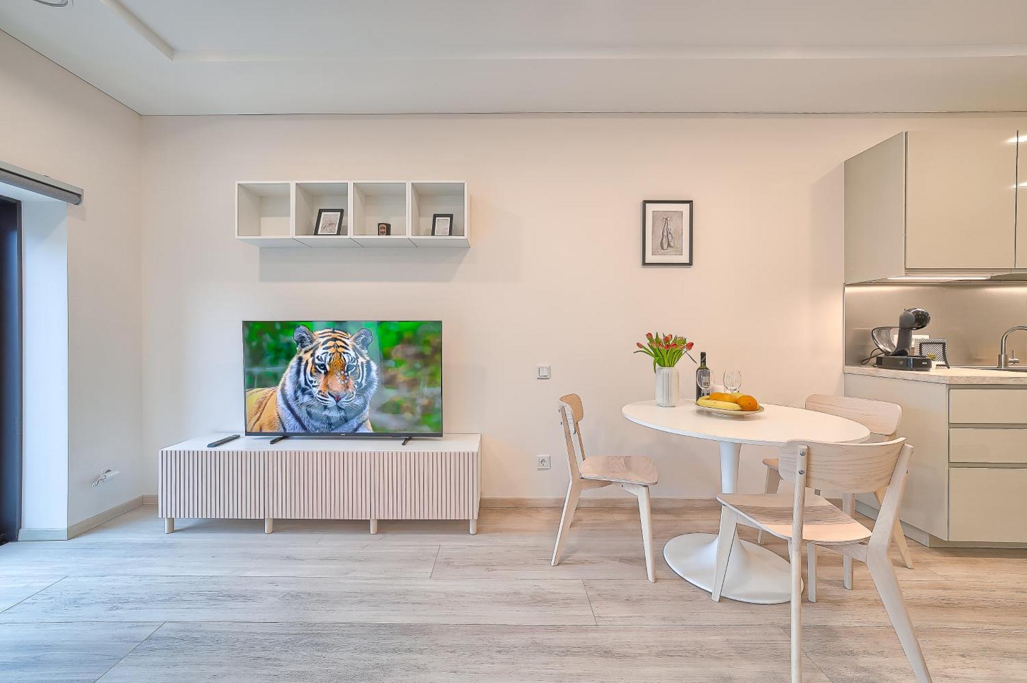 Business-Class Apartments 2 X Free Parking X Self Check In 24X7 VNO Dış mekan fotoğraf
